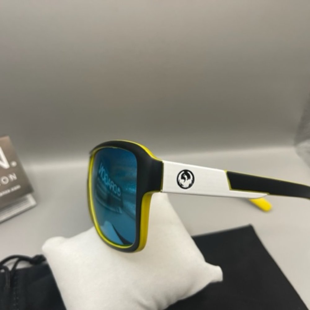 THREE Pairs New Dragon Sunglasses Set - Picture 3 of 13